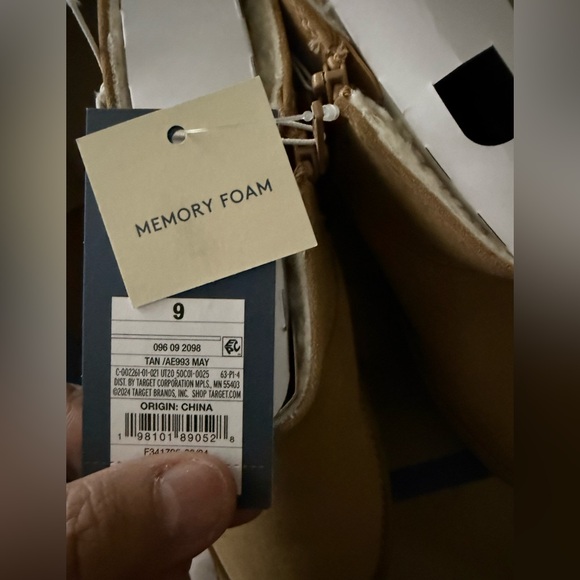Universal Thread Women’s May Tan Suede Boots with Memory Foam Insole . Size 9 - Picture 13 of 14